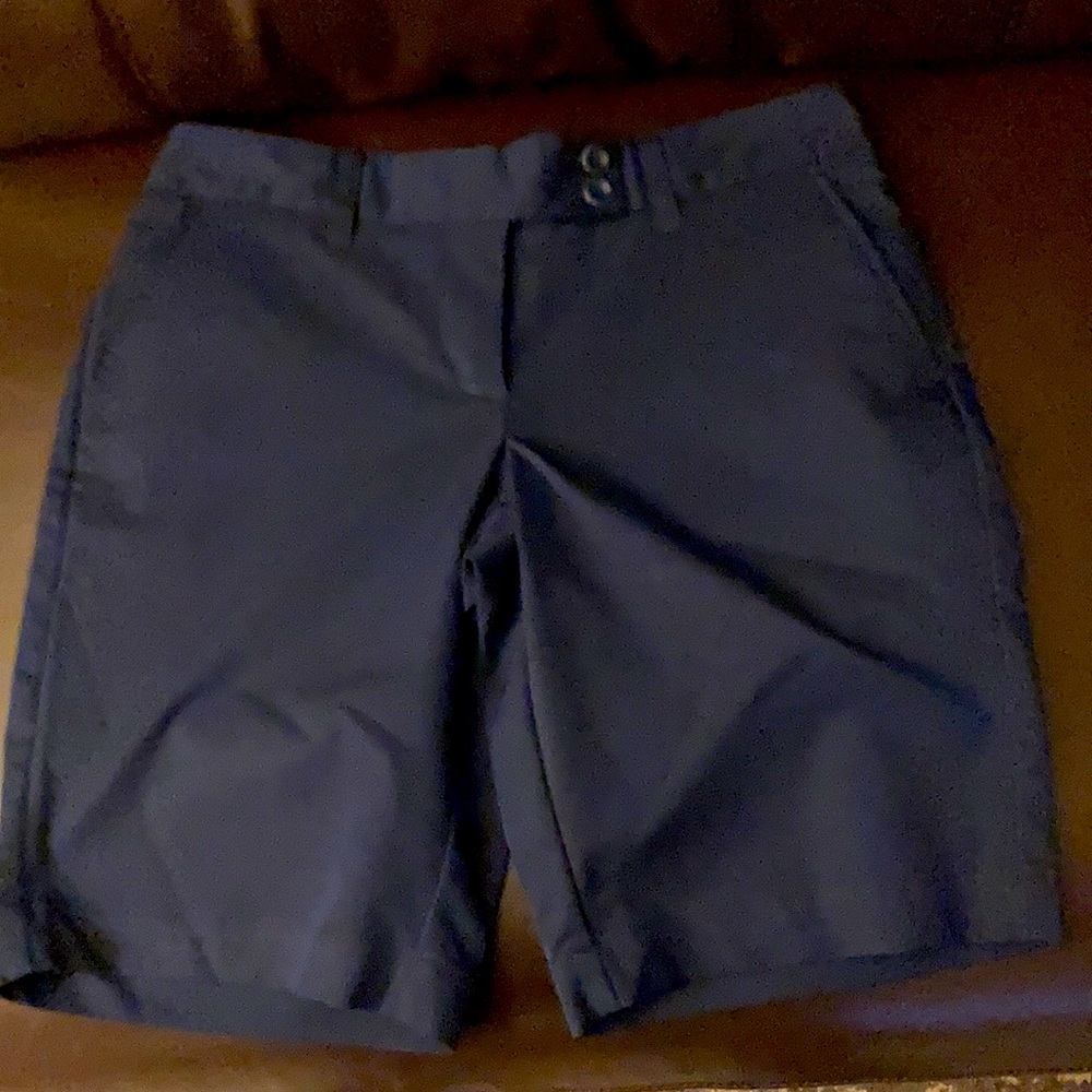 Vineyard Vines dark blue shorts